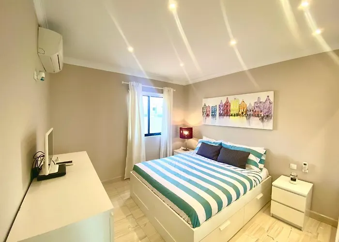 Riviera Park Apartment *